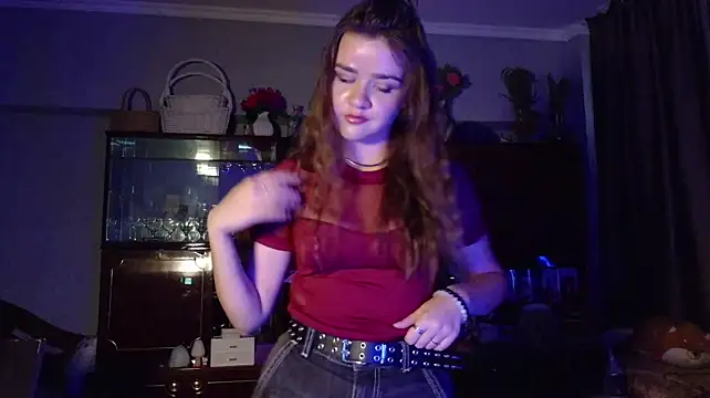 Chat +18 de QueenBeatrice ao vivo