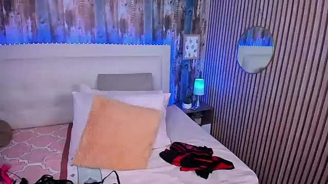 LolaVillalobos - 🍑 Booty Shake