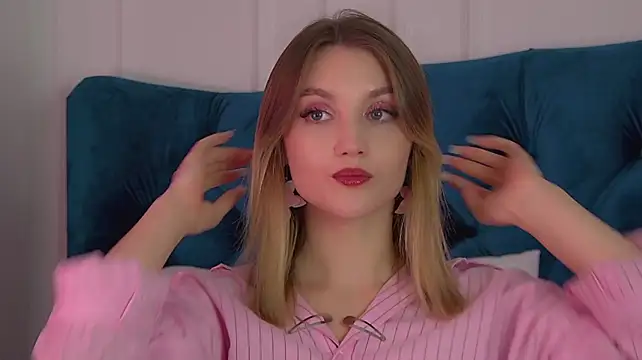 StacyEvances' Live XXX Chat