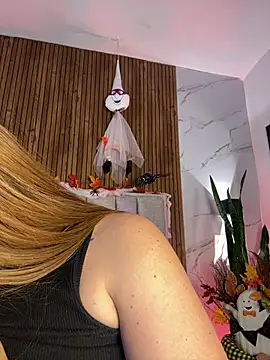 stephh_222 élő XXX-chatje