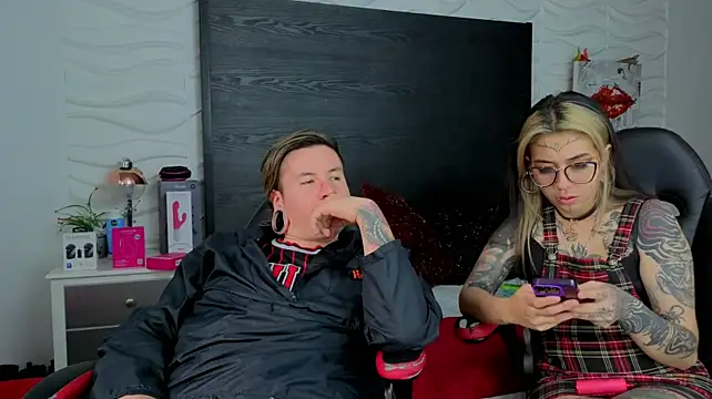 inkedsinners_'s Live XXX Chat