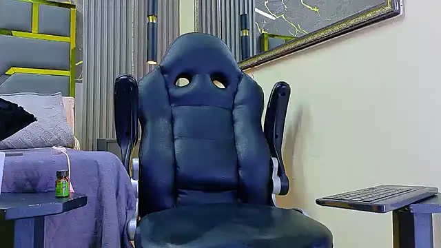 Živý XXX chat ALANNFERRER