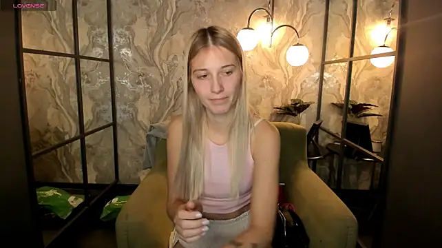 LauraPurr Chat XXX in diretta