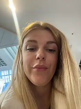Živý XXX chat HarrietDart