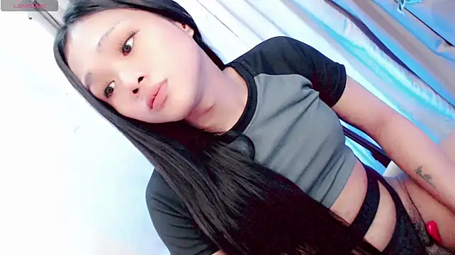 แชท XXX สดของ Amomentoflust202