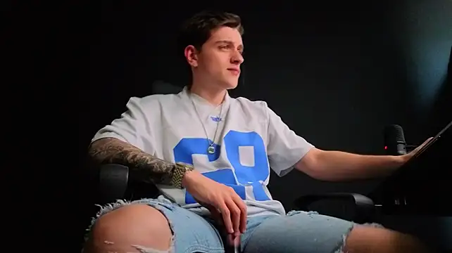 FelixStarkk 现场XXX聊天