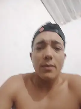 Chat XXX ao vivo de tayson_
