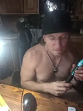 Chat XXX en directo de Tattoogonewild