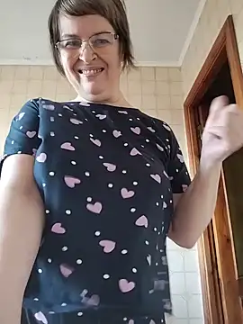 Irena-mis' Live XXX Chat