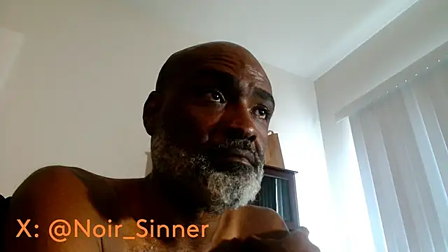 sinnernoir's Live XXX Chat