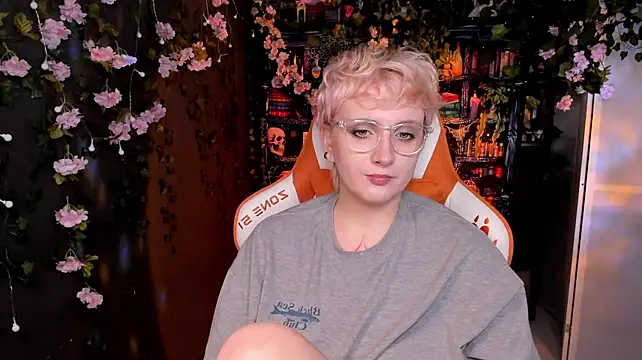 AsheLucker's Live XXX Chat