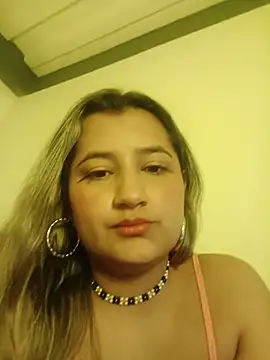 Chat XXX en directo de EvelynRouse_45