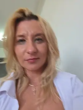 Chat XXX en directo de KaylinJan