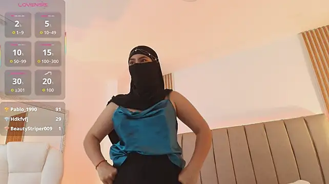 AaliyahShine Chat XXX live