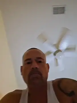 XXX chat uživo modela MISTERSDRIP