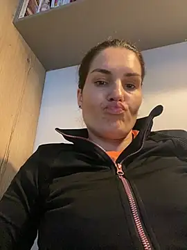 Ms-Lust1- Live XXX-chat