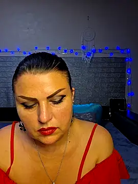 kataleya94 Adlı Modelin Canlı XXX Sohbeti