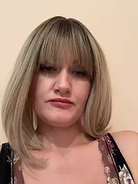 Chat +18 de LunaFoxs ao vivo