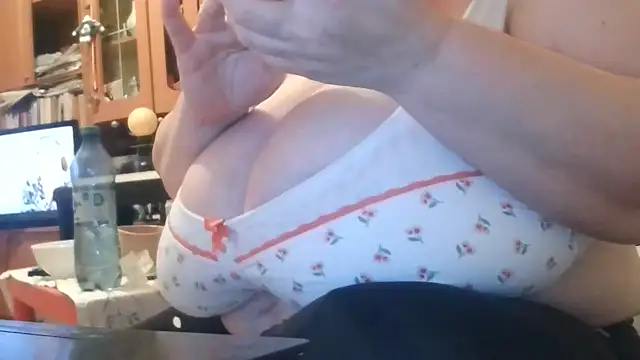 دردشة Nataliesbestjuggs الجنسية المباشرة