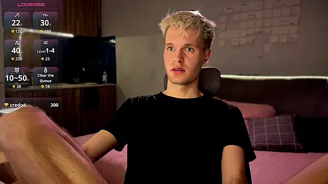 Leonnextdoor XXX чат на живо