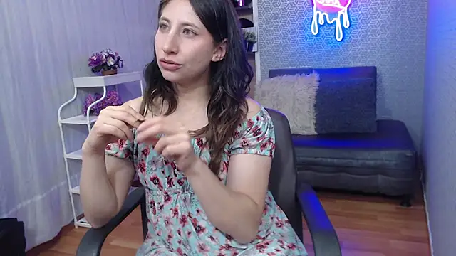 SkarletJhonson_ Adlı Modelin Canlı XXX Sohbeti