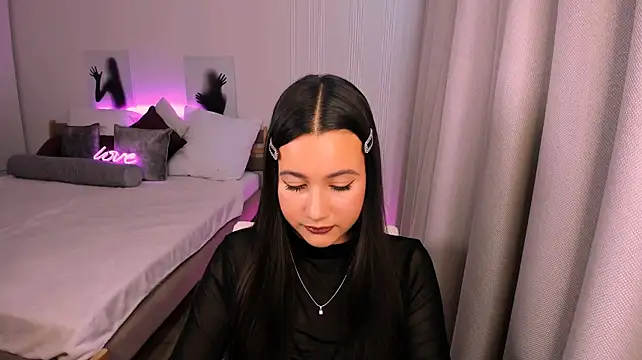 GabrielleEvy Adlı Modelin Canlı XXX Sohbeti