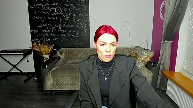 EvaMoshi – Live XXX-chat