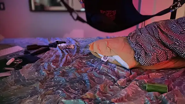 FitStacheDaddy élő XXX-chatje