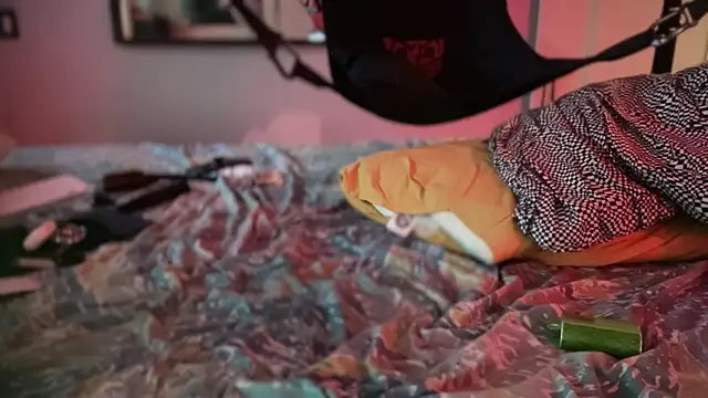 XXX chat uživo modela FitStacheDaddy