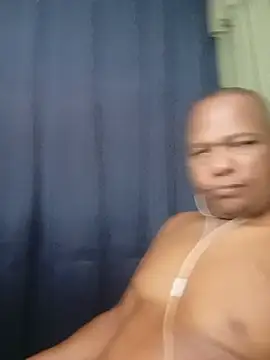 Онлайн чат XXX bigblackcock75