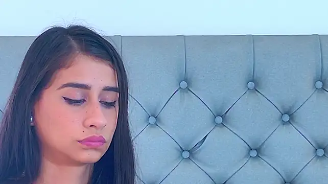 دردشة KaoryJamal الجنسية المباشرة