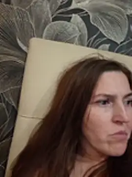MilaMature Live XXX-Chat