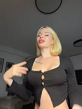 Vladamais' Live XXX Chat