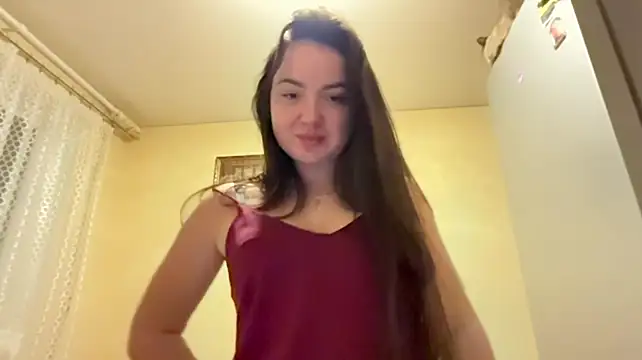 Hillary - belly dance + show bra a little