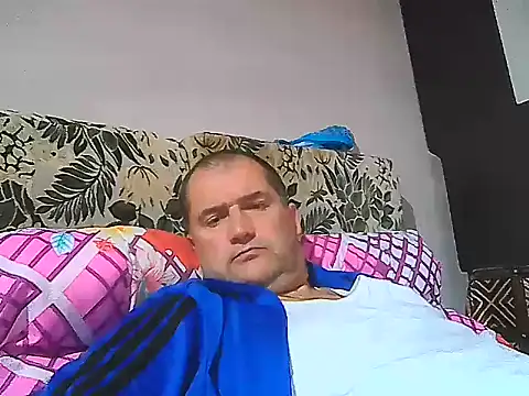 bambolino1978 Adlı Modelin Canlı XXX Sohbeti