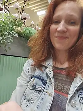 Exhibitionsplit - MAKE ME CUM in Public ♤SQUIRT