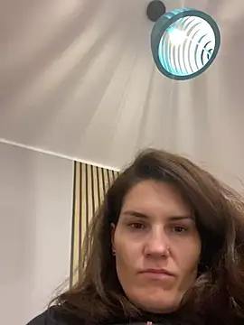 Ms-Lust1- – Naživo XXX chat