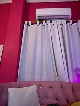 NovaFoxx - BIG ASS CLAPS AND SPREAD😈😈