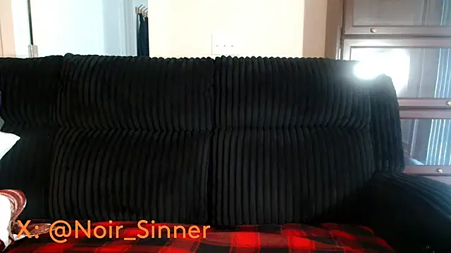 sinnernoir's Live XXX Chat
