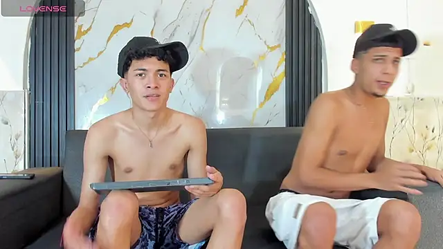 Chat +18 de Yeff_26 ao vivo