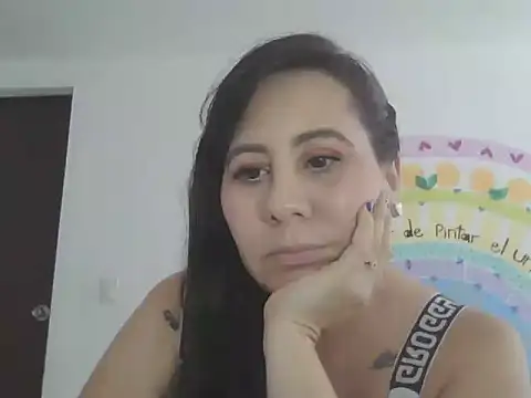 Sophie_tyler1 - feet show