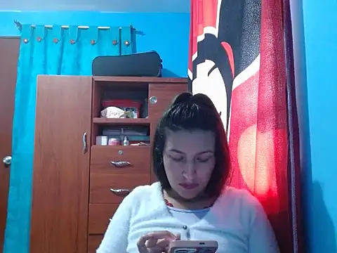 צ'אט XXX בשידור חי של SarahFriendly