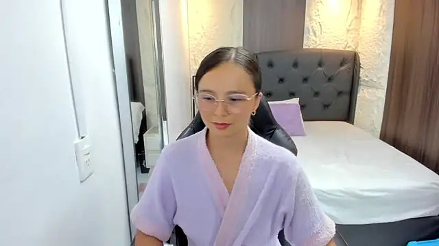 LORELAIGIVEN - ride dildo, squirt