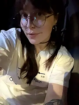 Chat +18 de meow_girl ao vivo