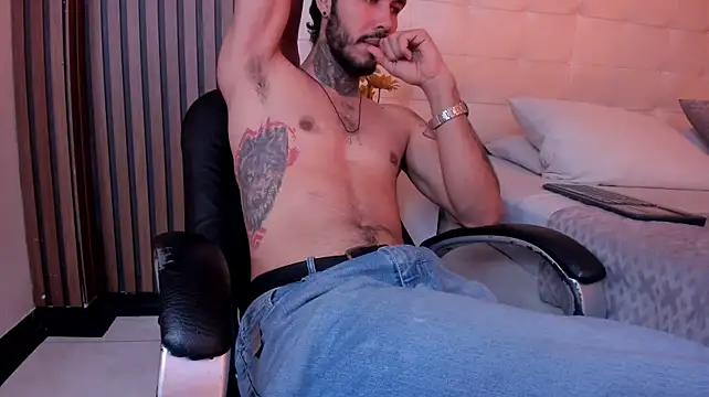 צ'אט XXX בשידור חי של JacksonGreenn