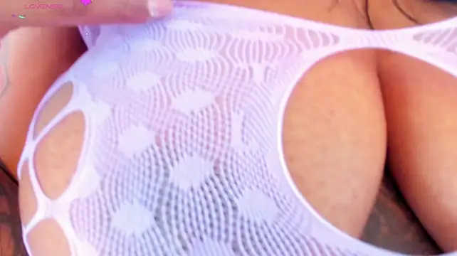 LadyNahir Chat XXX in diretta