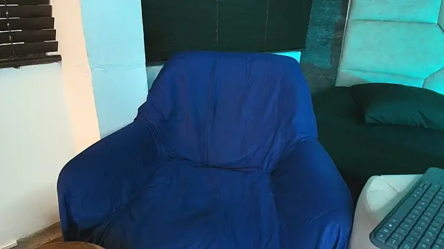 XXX chat uživo modela Tyler_Mcrey