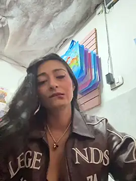צ'אט XXX בשידור חי של IsabellaMariet