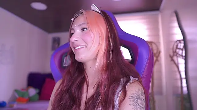 Rebecah_1 Chat XXX in diretta