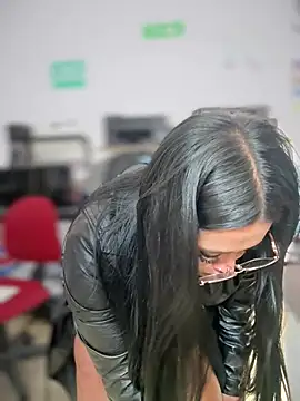 Outdoors-Mia_Khalifa Obrolan Langsung XXX